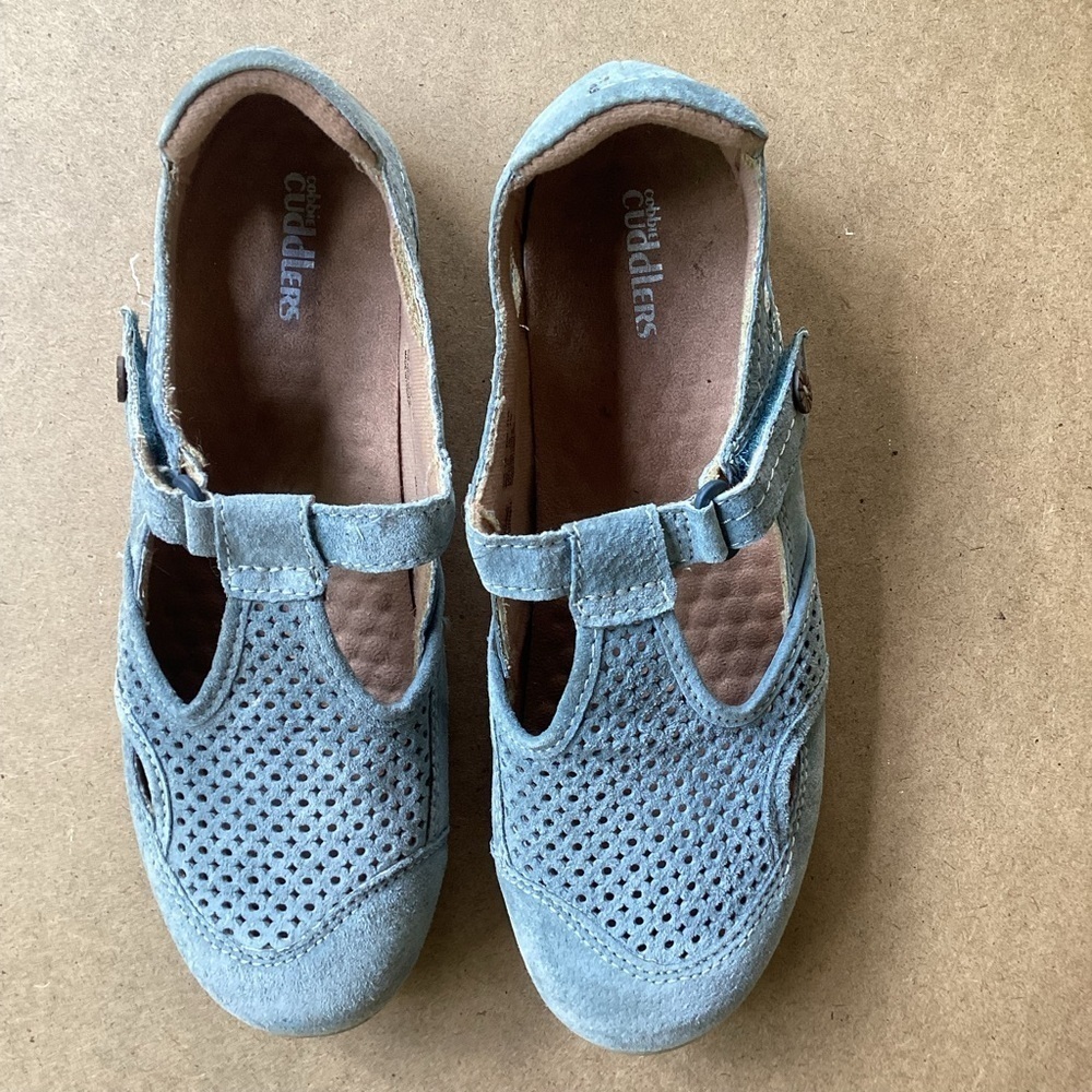 Cobbie Cuddlers blue leather Buisness casual shoes, size 9